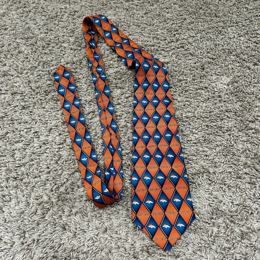 NFL Denver Broncos Mens Silk Necktie Orange Blue Diamond Logo‎ Pattern Tie